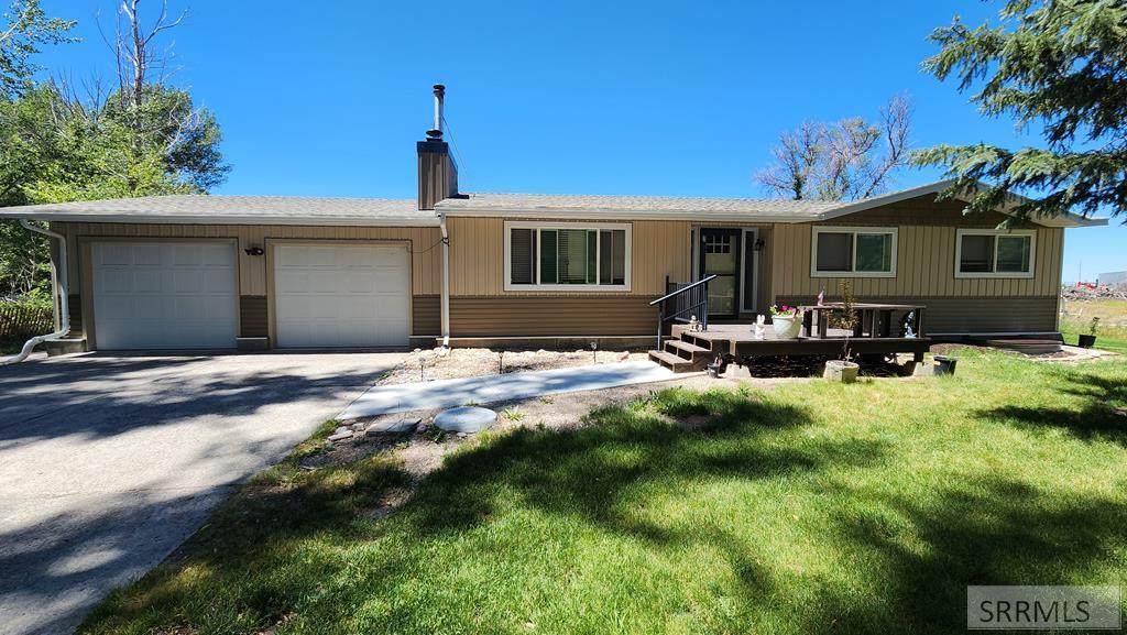 8285 5th W - Photo 1