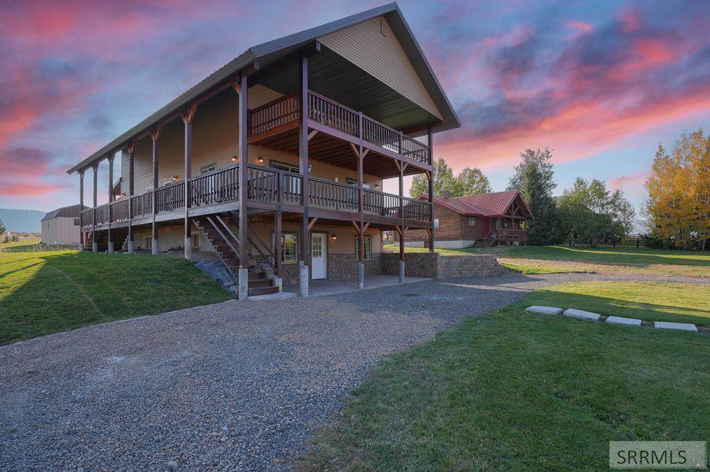 3842 White Cap Drive - Photo 1