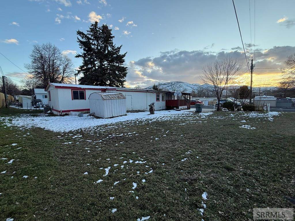 4530 5th Avenue - Photo 1