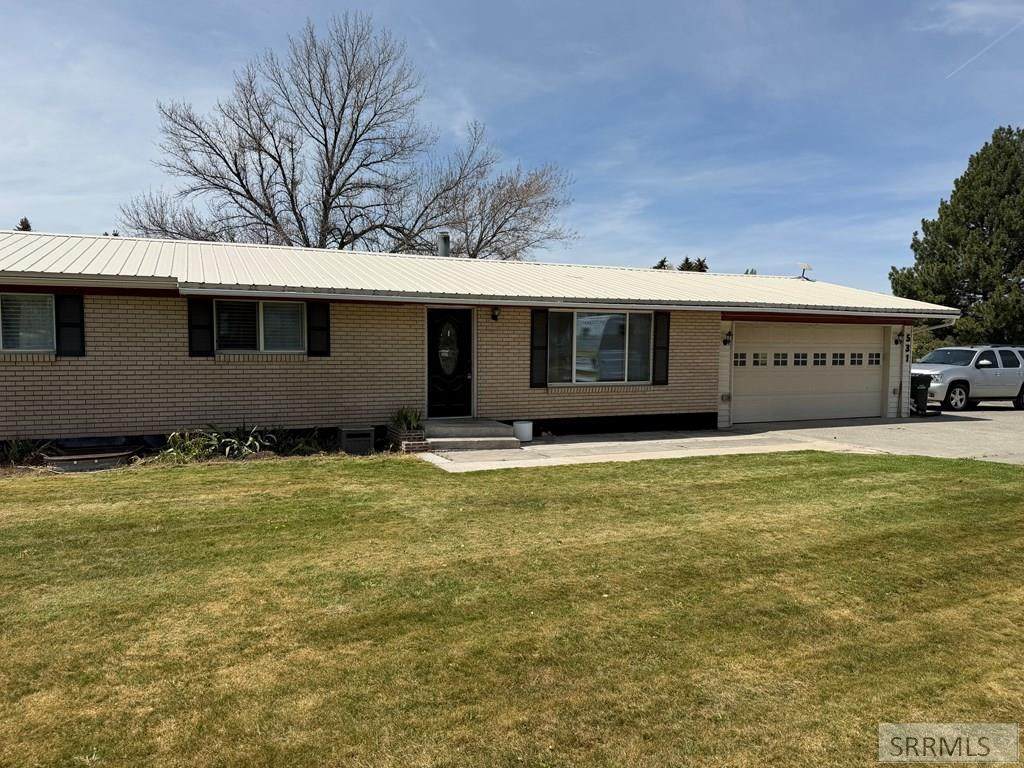 531 Airport Road - Photo 1