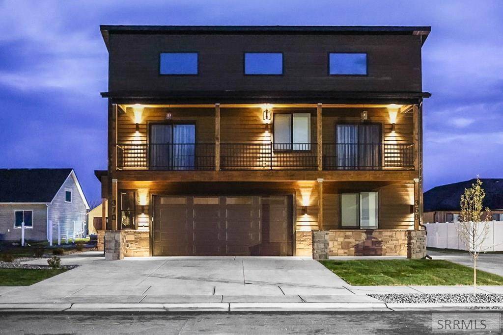 370 Camas Street - Photo 1
