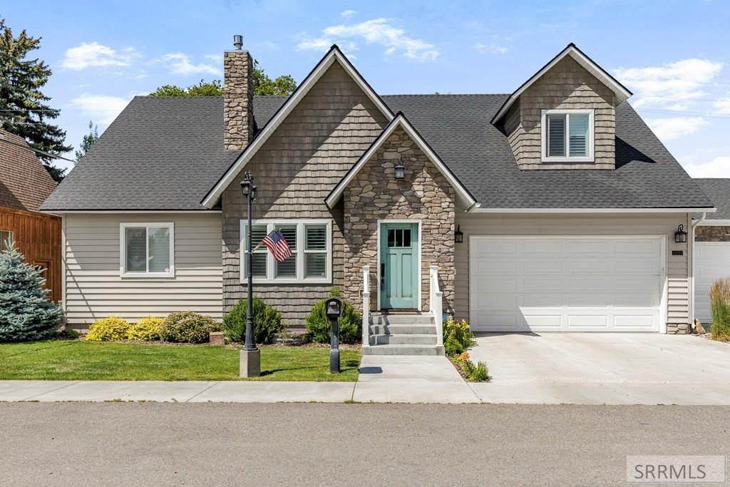 172 Charles Place - Photo 1
