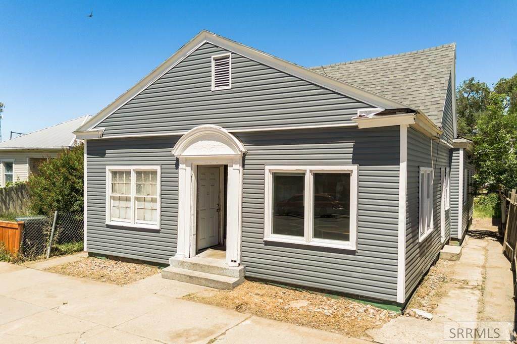 716 Main Street - Photo 1