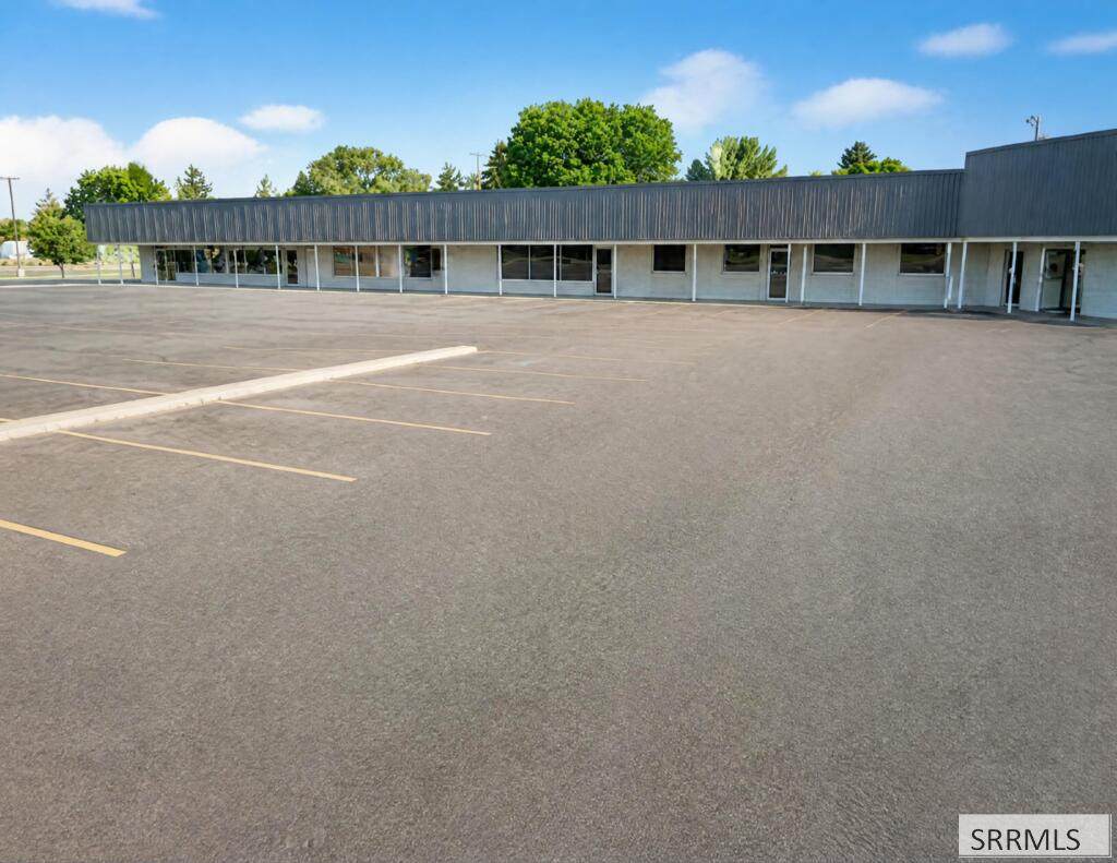 1598 Broadway Street - Photo 1