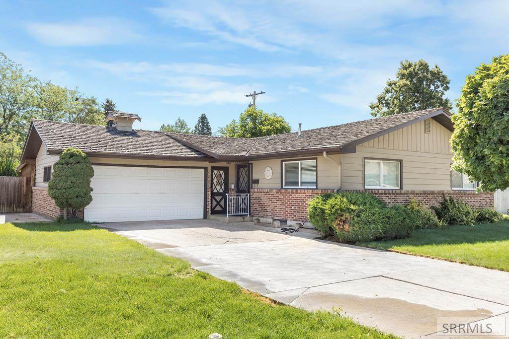 2281 Arctic Avenue - Photo 1