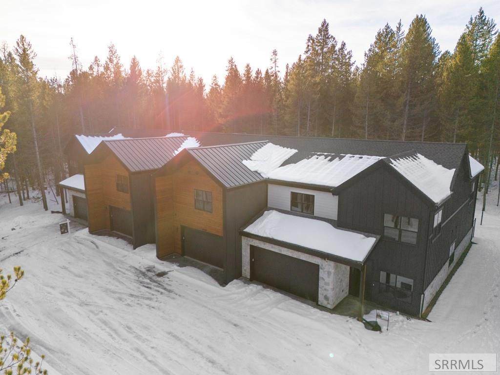 4355 Yeti Ln - Photo 1