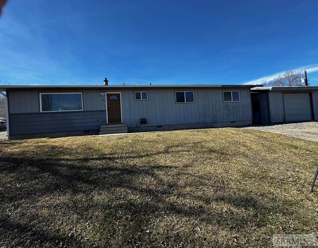 300 S 14th Street - Photo 1