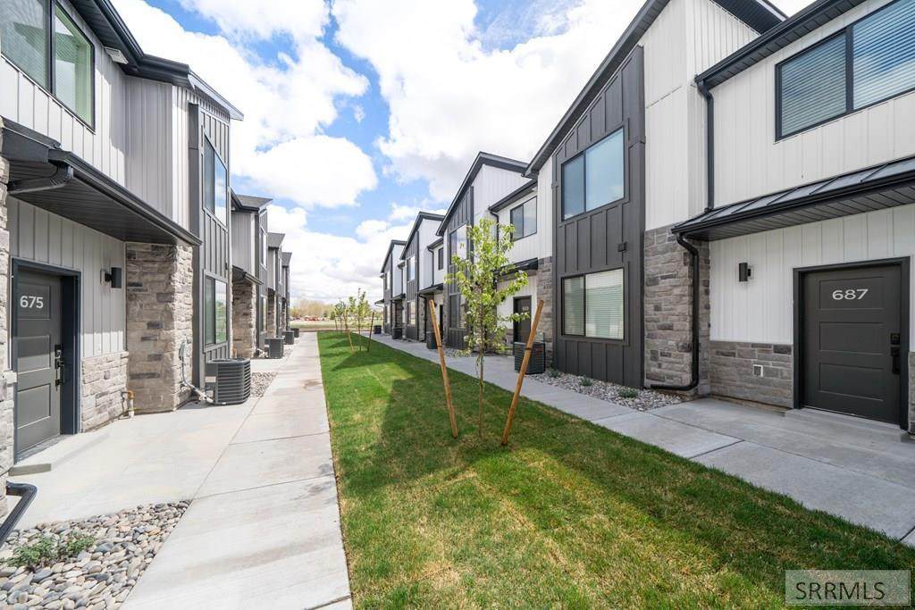 743 Curlew Drive - Photo 1