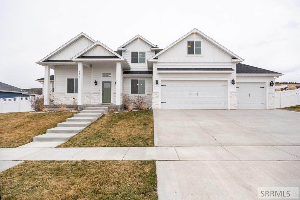 2262 Legacy Drive - Photo 1
