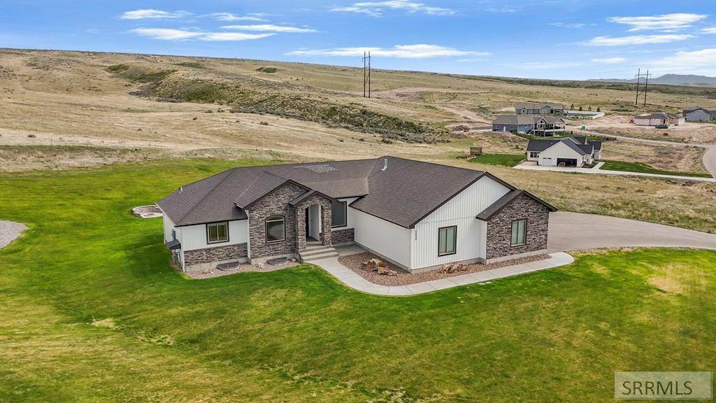 7232 Middle Fork Road - Photo 1