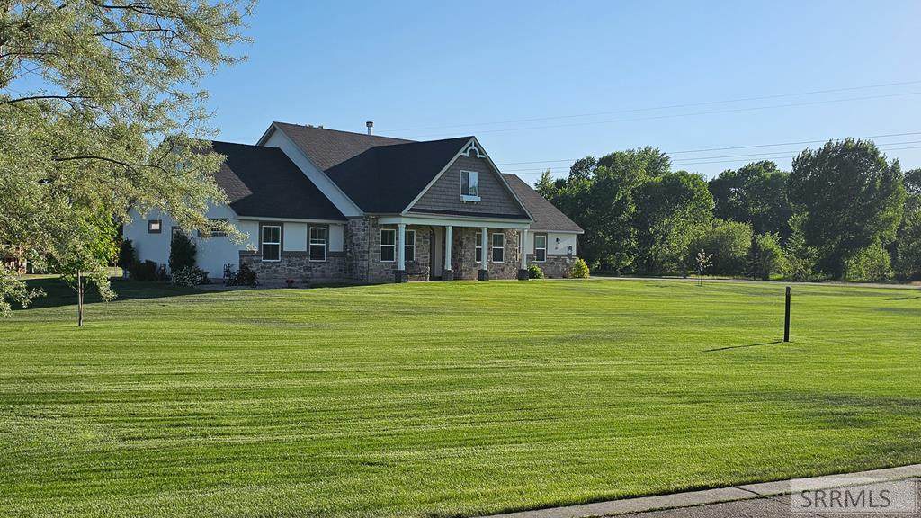 511 Waterstone Drive - Photo 1