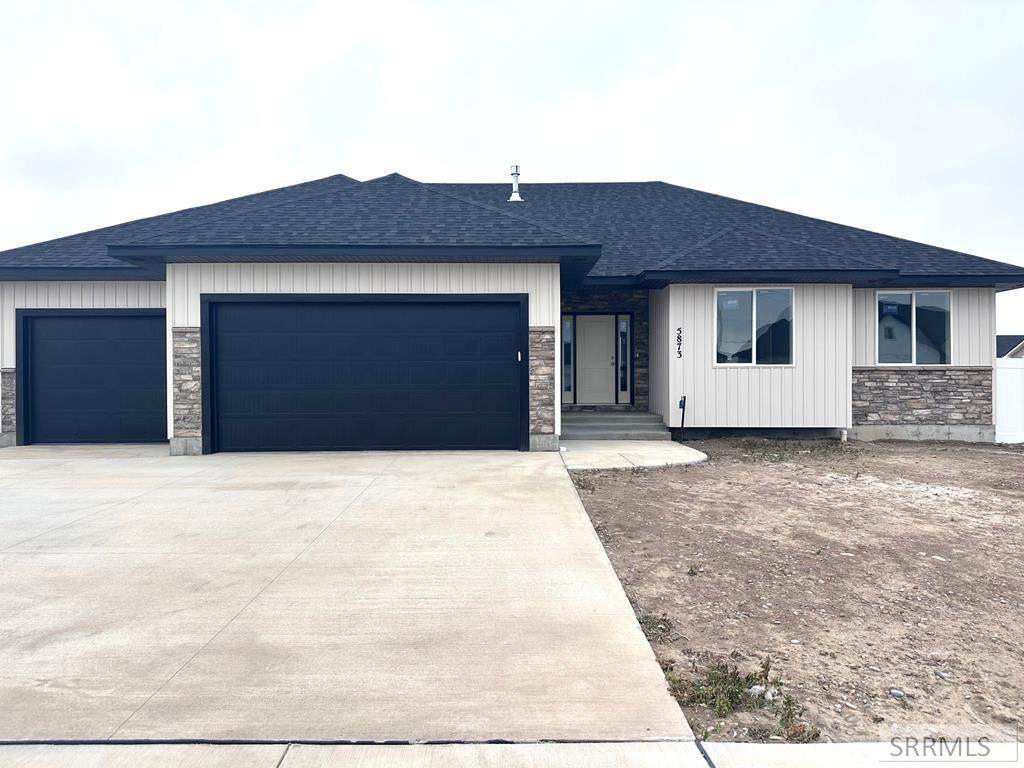 5873 Macrae Dr - Photo 1