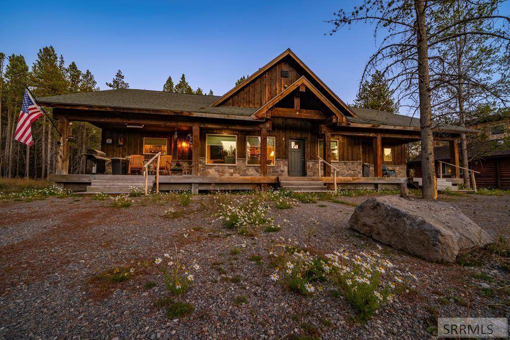 3770 Arctic Fox Drive - Photo 1