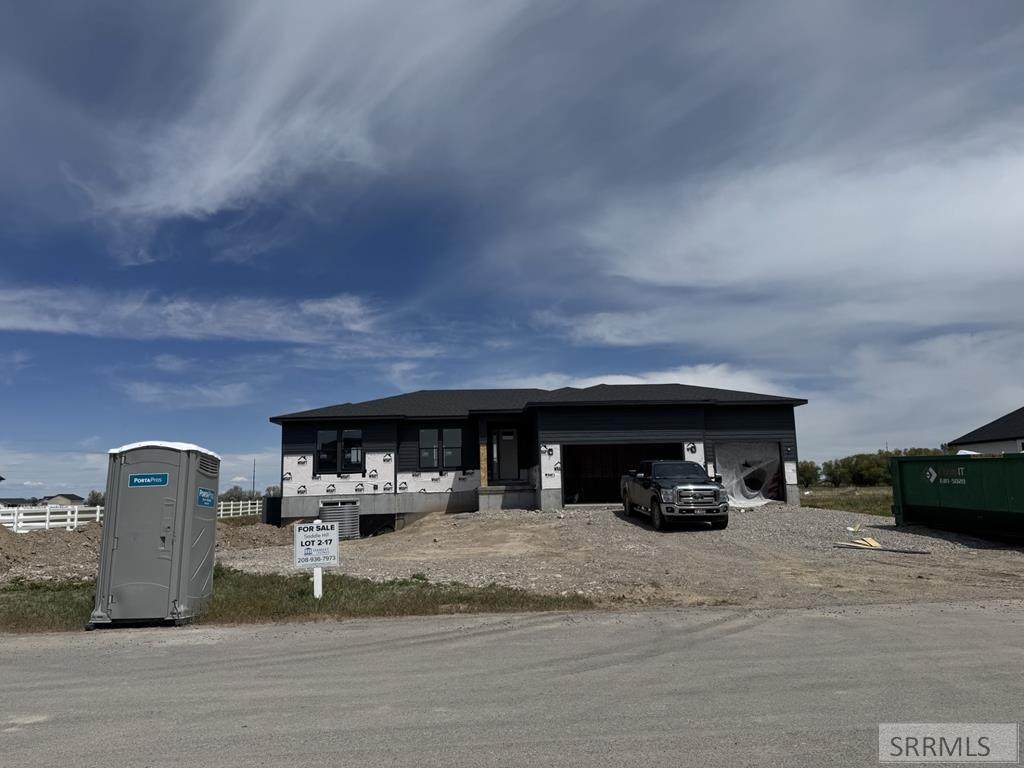 3761 369 N - Photo 1