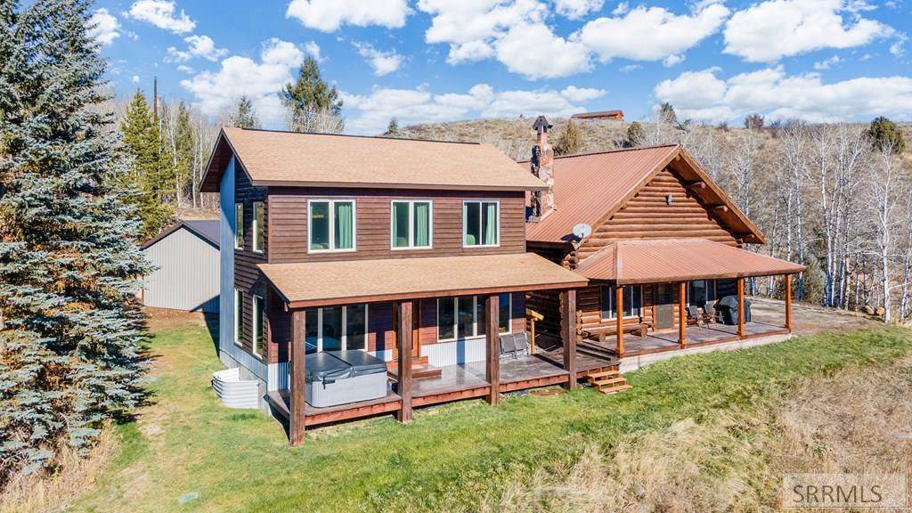 1547 Cherry Butte Road - Photo 1
