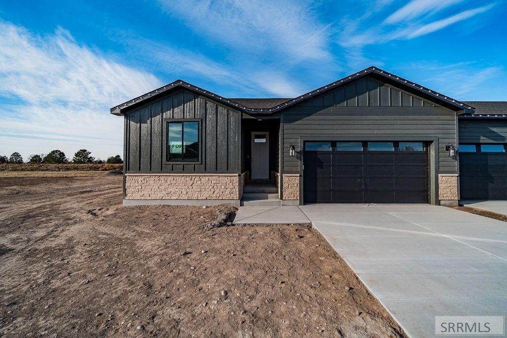 6395 Ender Ln - Photo 1