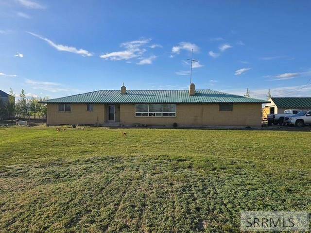 5566 49th N - Photo 1