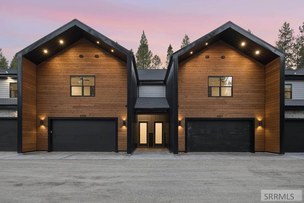 4347 Yeti Ln - Photo 1