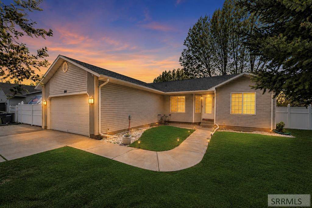 1862 Eagle Pointe Drive - Photo 1