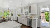 896 Lincoln Court - Photo 14