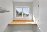 9986 Hemlock Avenue - Photo 14