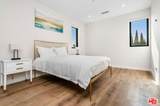 530 Hayworth Avenue - Photo 10