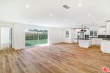 6517 Longridge Avenue - Photo 10