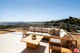 1680 Doheny Drive - Photo 32