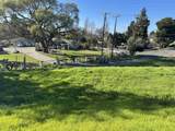 2719 Holly Ct - Photo 5