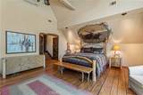 942 Lake Edge Way - Photo 33