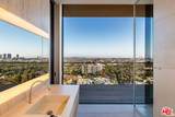 9040 Sunset Boulevard - Photo 16