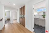19520 Cohasset Street - Photo 33