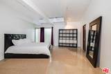 8690 Franklin Avenue - Photo 16