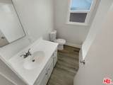 1326 Kenwood Avenue - Photo 7