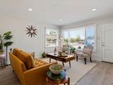 715 Bennett Avenue - Photo 3