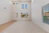 39336 Wentworth Street - Photo 7
