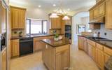 570 Jenny Place - Photo 10
