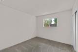 677 Wall St - Photo 19