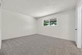 677 Wall St - Photo 21