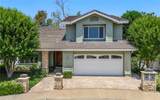 45 Colonial - Photo 1