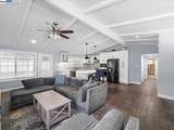 2758 Sleepy Hollow Ave - Photo 10
