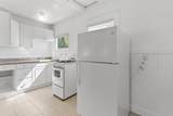 202 Hollister Avenue - Photo 15