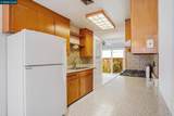 520 Celia St - Photo 9