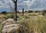 11040 Mescalero Avenue - Photo 8