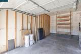585 Studley St - Photo 39