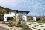708 Skyview Terrace - Photo 2