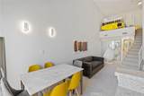 620 Gramercy Place - Photo 1