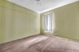 1045 Hyde Park Blvd - Photo 7