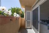 13801 Oxnard St - Photo 2