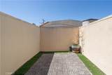 13801 Oxnard St - Photo 25